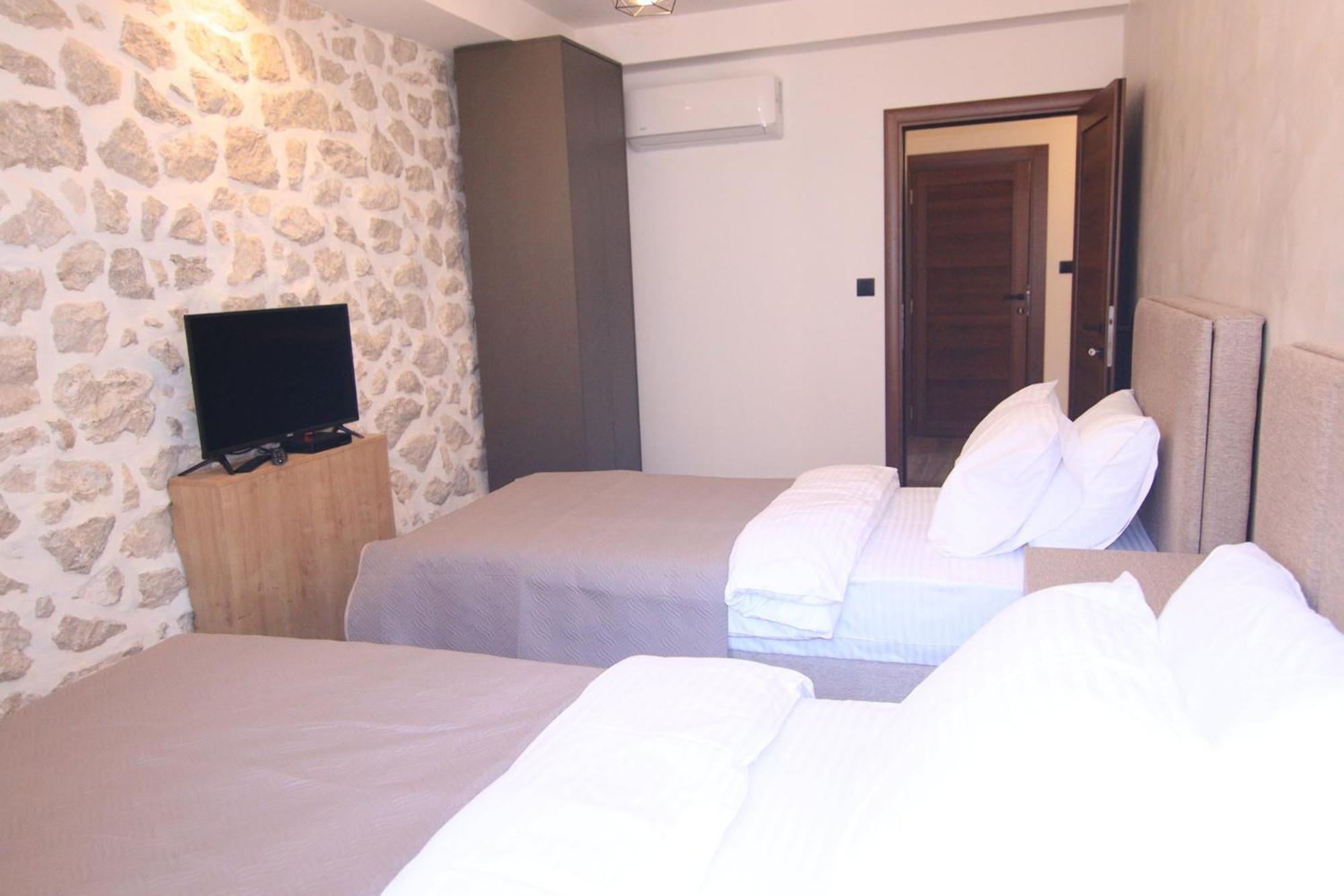Apartmani Fantasia Цетинє Екстер'єр фото